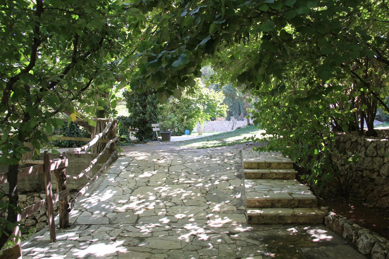 Domaine De Chouchene Hotell Sahrat al Qashsh Exteriör bild